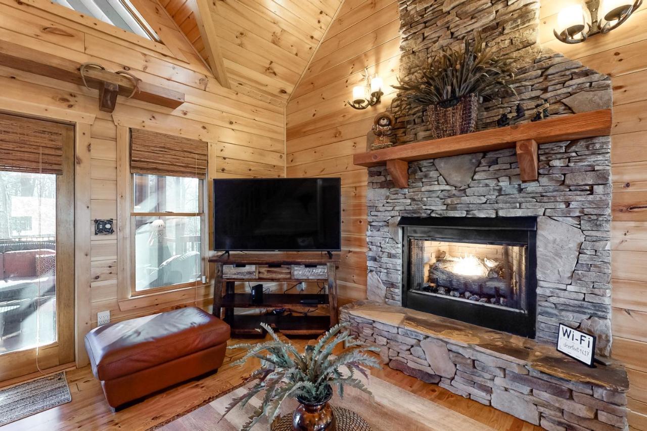 Bearfoot Lodge Ellijay Buitenkant foto